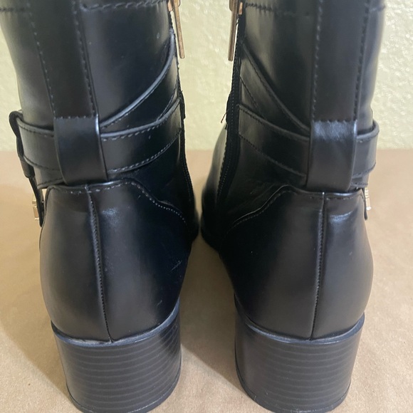 Tommy Hilfiger Women's Black Jimina Ankle Boot | 9.5 - Picture 3 of 8